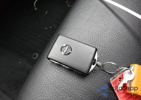 2021 Volvo Xc60 Recharge Plug-In Hybrid T8 Inscription Expression z USA, uszkodzony, nr VIN YV4BR0DK4M1685479